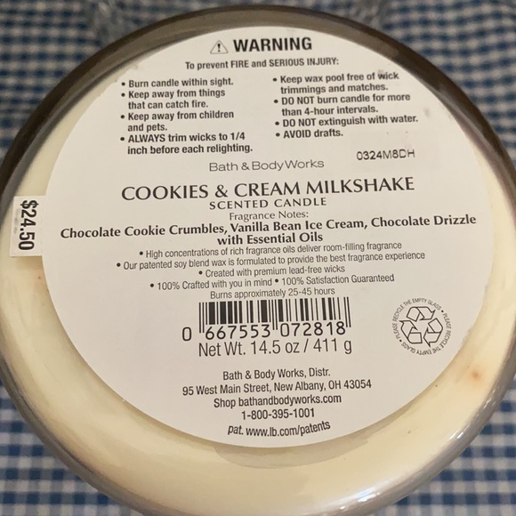 Bath and Body Works Cookies & Cream Milkshake candle - Picture 3 of 3